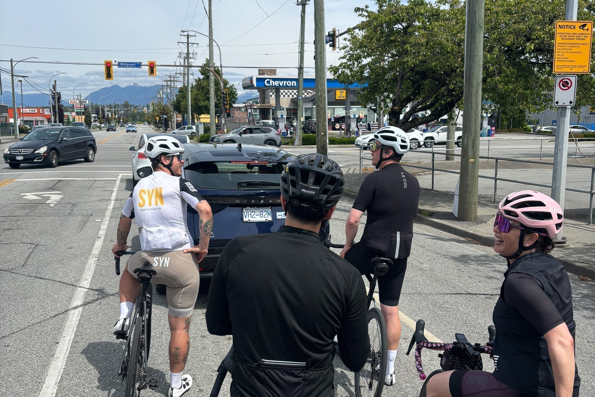 Vancouver cyclists during the ENLESCE open group ride